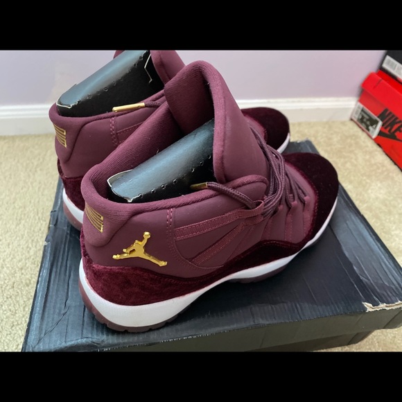 Jordan 11 heiress size 9 main image 4